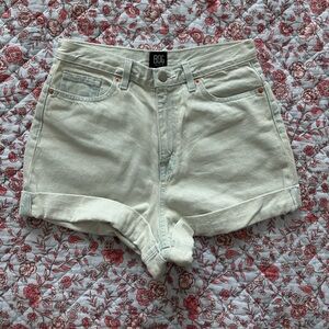 URBAN JEAN SHORTS